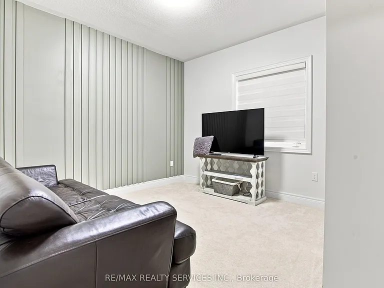 194 Coldwell Bay Cir — Photo 29
