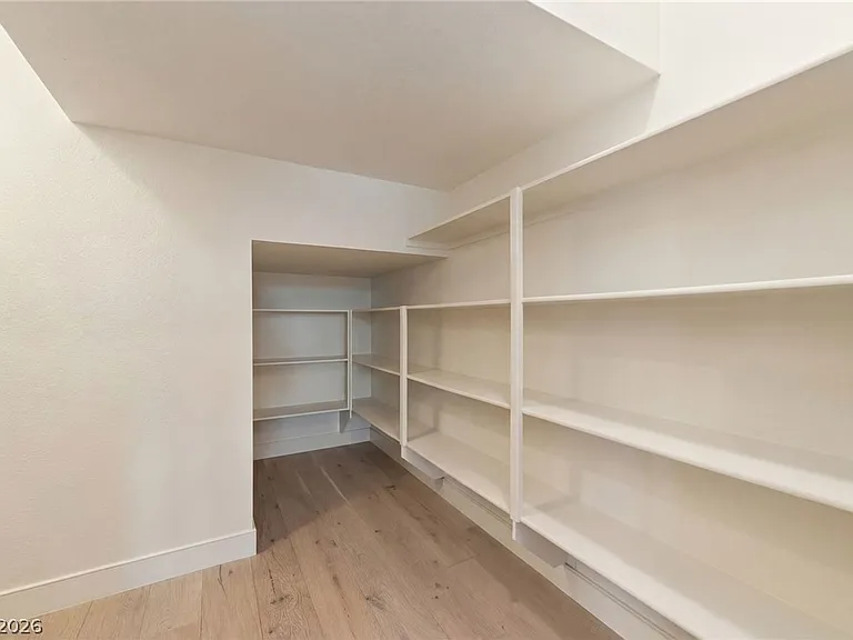 10125 Sequoia Glen Ave — Photo 16