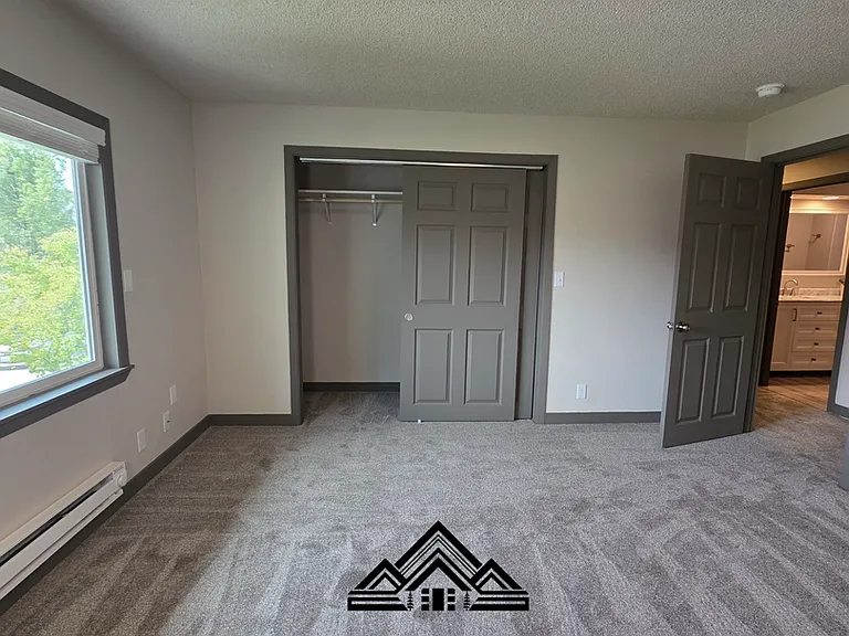 418 SW 4th St — Photo 7