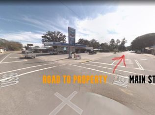 W Marion St, Chattahoochee, FL 32324