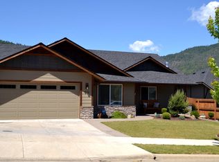 916 NW Bishop St, Grants Pass, OR