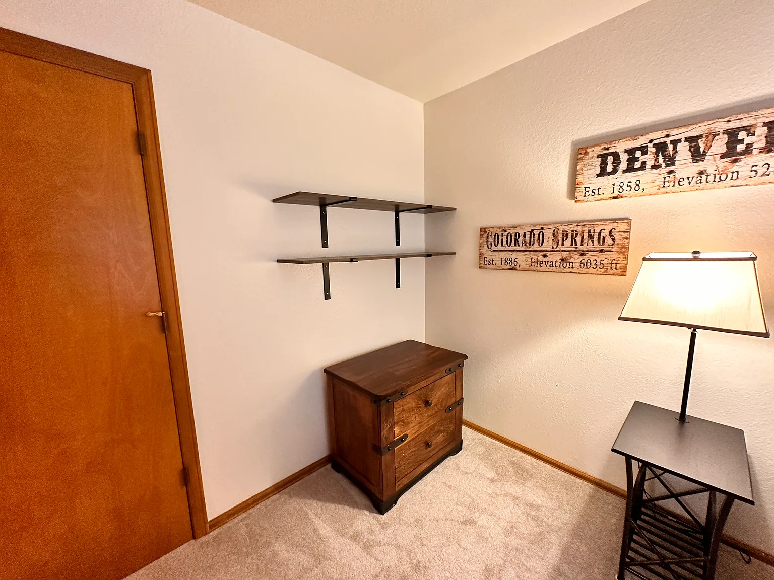 2 bed, 860 sqft, $2,400 — Photo 3
