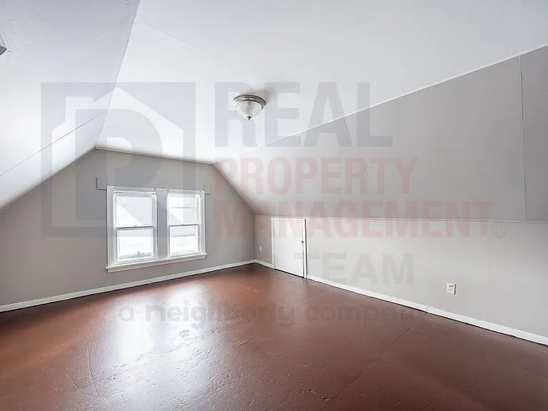 8107 Goodman Ave — Photo 9