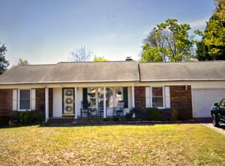 236 Old Farm Rd, Fayetteville, NC 28314