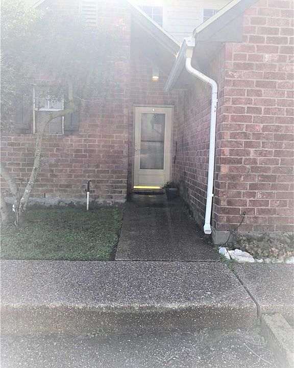 1st image of 1001 Bayview Blvd APT Q