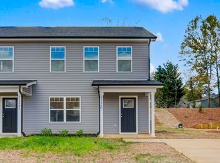 1122 13th Avenue Ct NE #B, Hickory, NC 28601