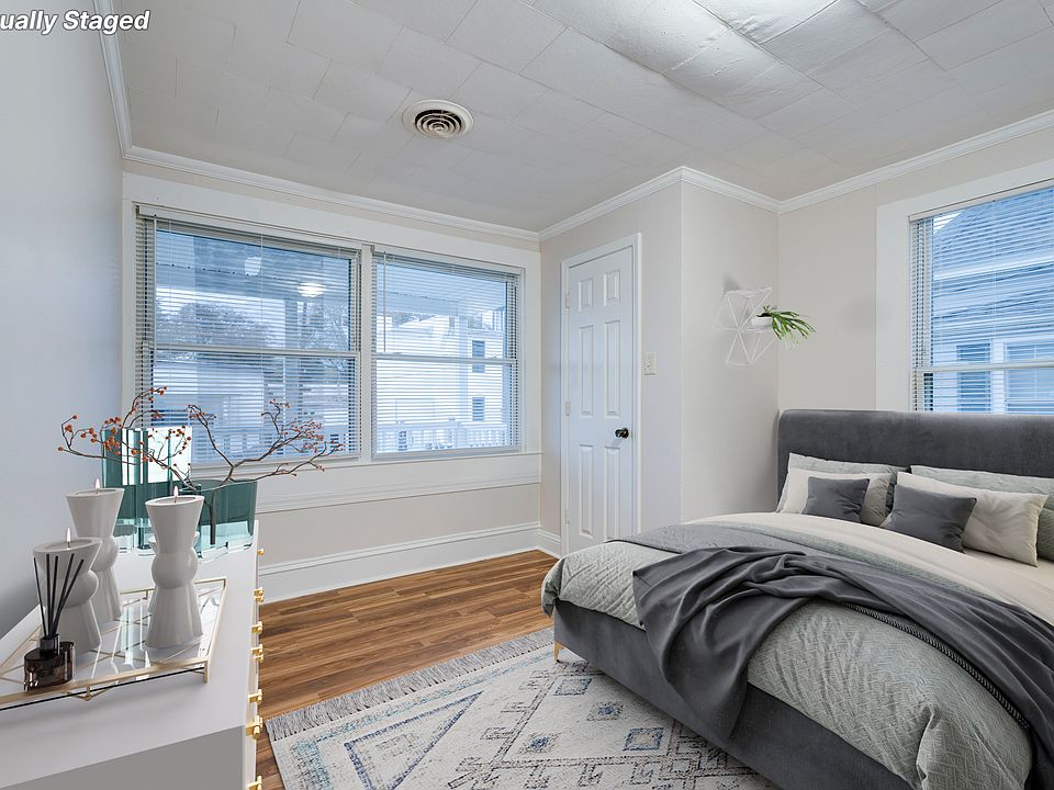 1st image of 501 E Franklin St