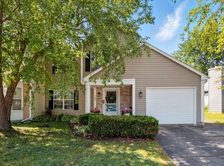 1205 Regent Dr, Mundelein, IL 60060