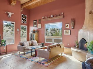 6 Camino Chiquito, Placitas, NM 87043