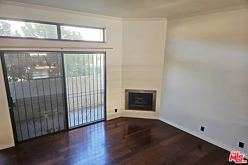 13243 Vanowen St #3 Photo 1