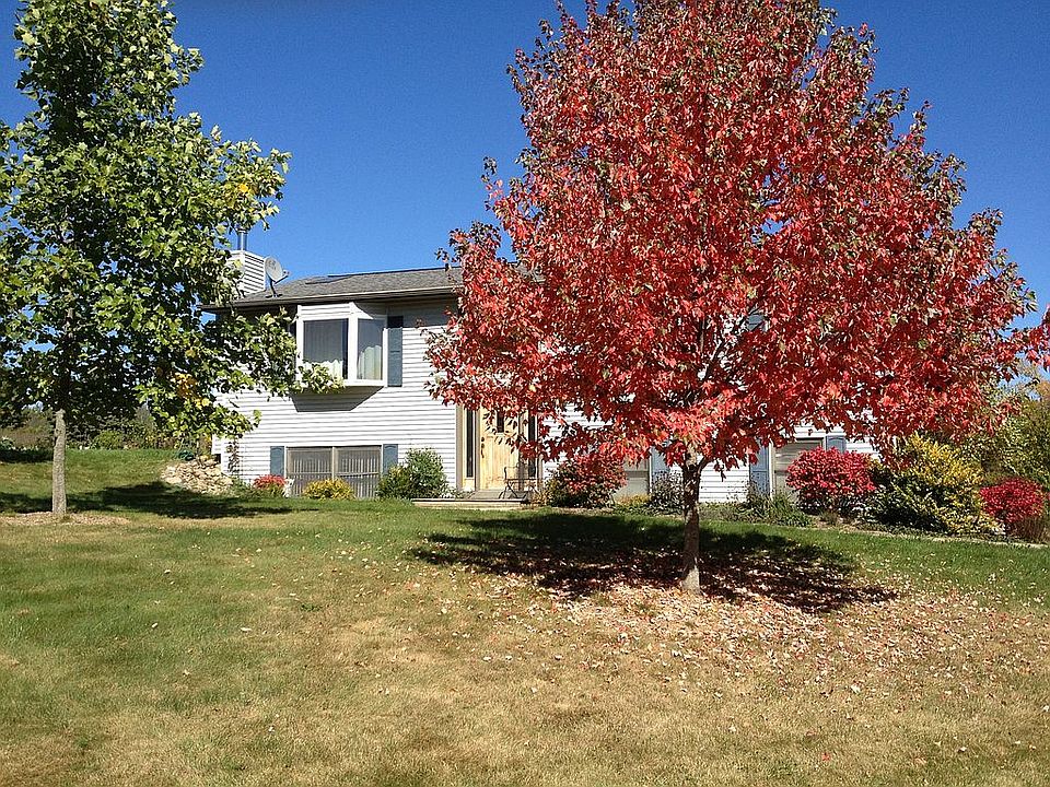 2nd image of 2701 Dakota Dr