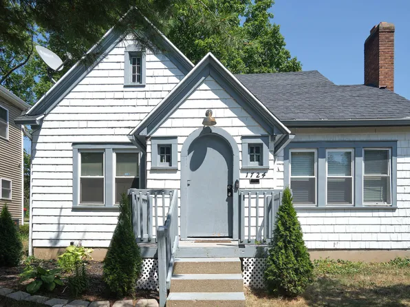 1724 Martin Ave SE, Grand Rapids, MI 49507