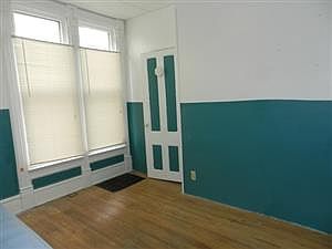 2nd image of 830 N Main St Unit 2