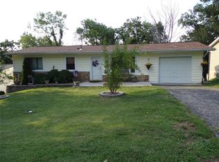 703 Locust St, Festus, MO 63028