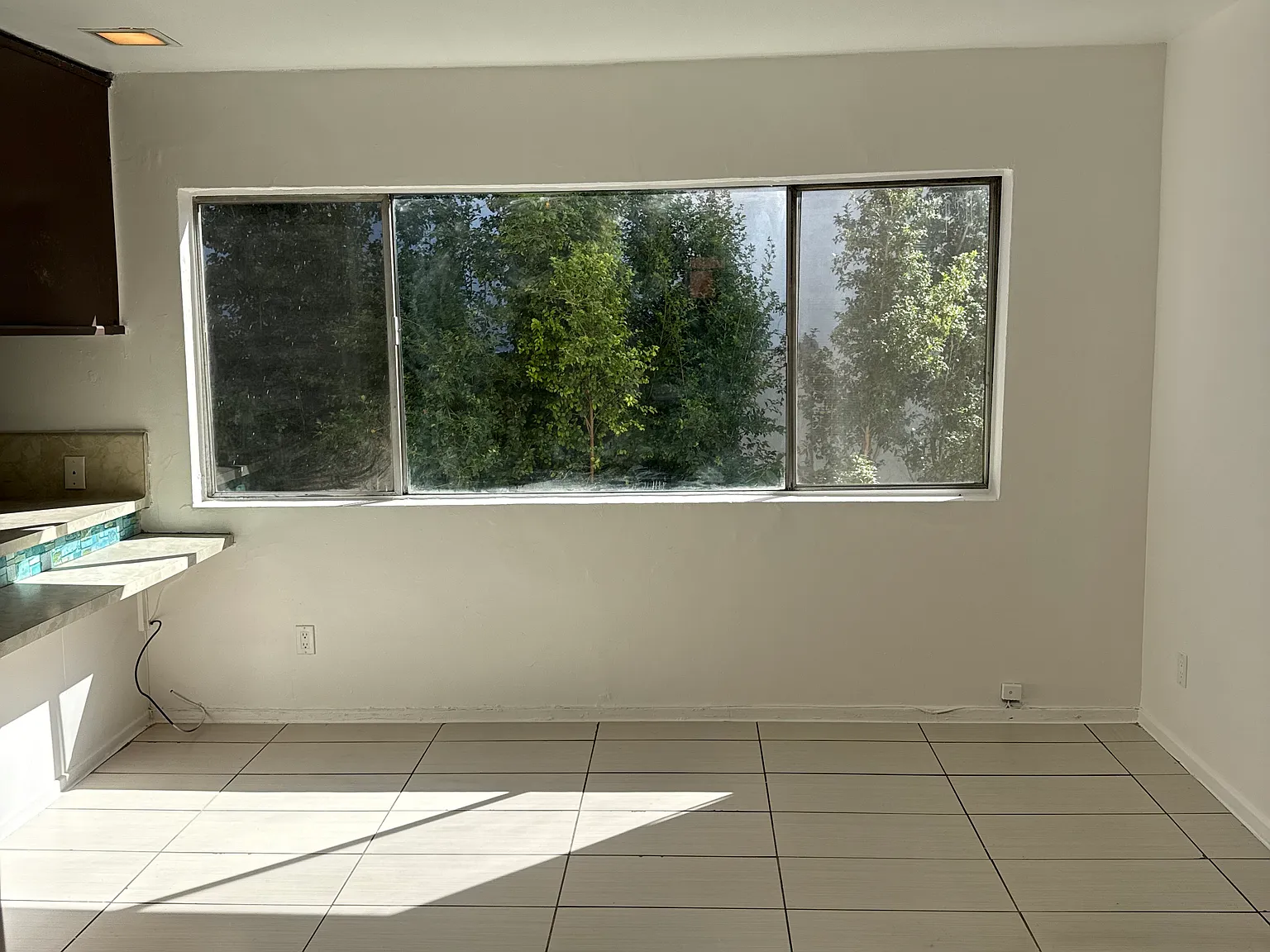2 bed, 1220 sqft, $2,400 — Photo 1
