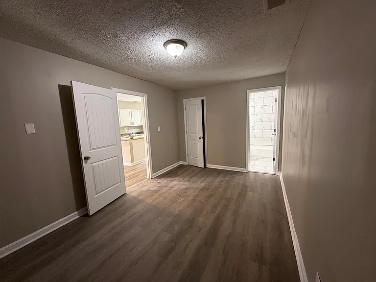 935 Isabelle St — Photo 5