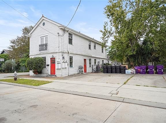 3rd image of 2902 Aubry St