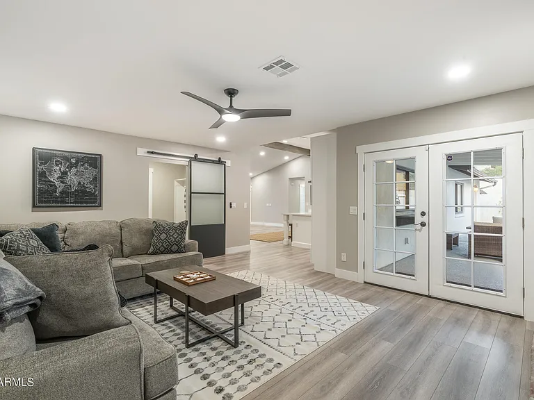 1641 W Evans Dr — Photo 24