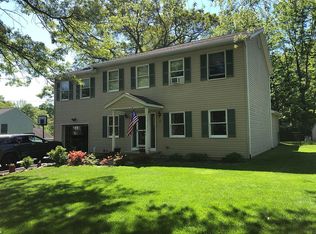 17 Center St, Butler, NJ 07405