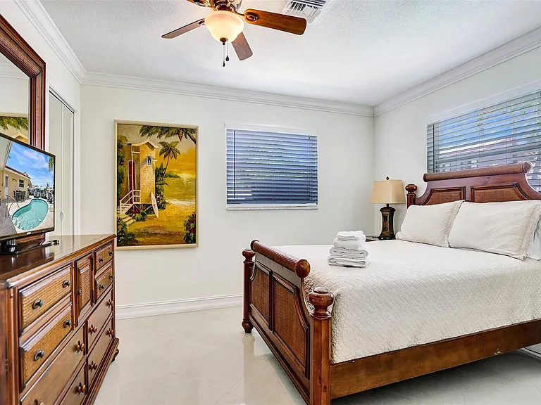 2051 Coral Reef Dr — Photo 27