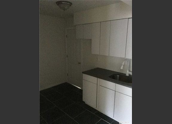 4th image of 109-58 143 Rd Street