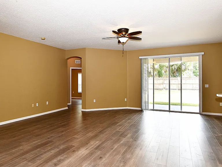 48 Pickering Dr — Photo 6