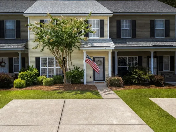 230 Congaree River Dr, Summerville, SC 29485