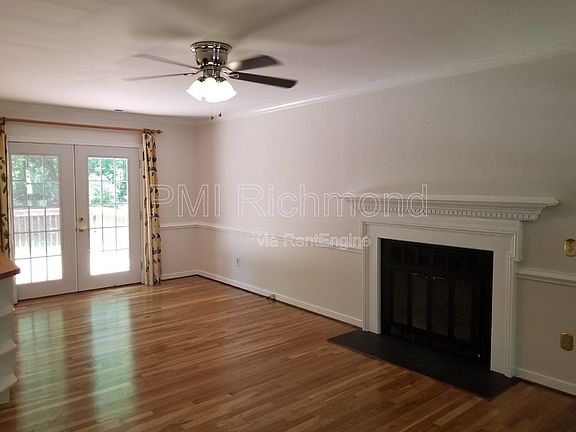 4th image of 2504 Carriage Creek Ct