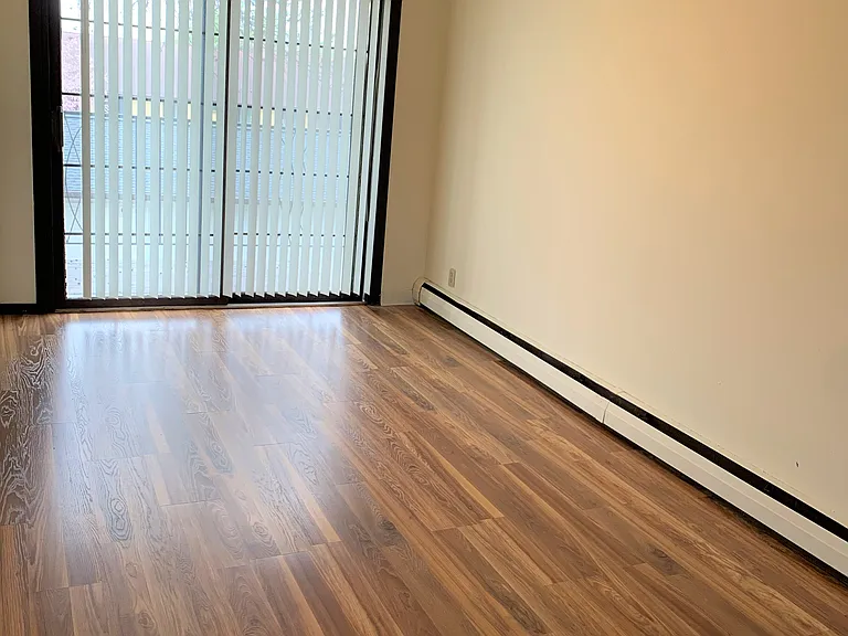 2355 Chalet Gardens Rd — Photo 11