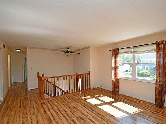 4th image of 5250 Riverwatch Dr