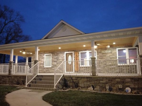 327 Columbus Ave, Monroe, NE 68647