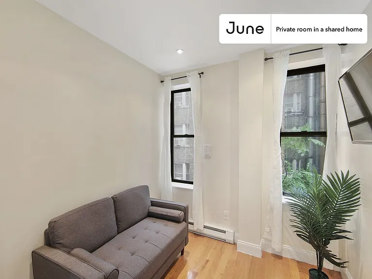 235 W 109th St #B — Photo 8
