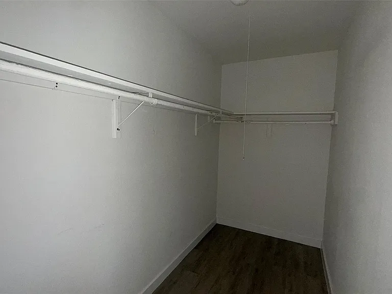1660 Richmond Ave #12 — Photo 14