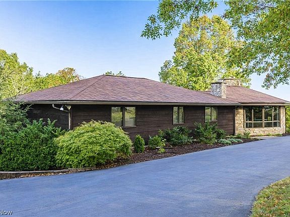 2nd image of 72 W Wildwood Dr