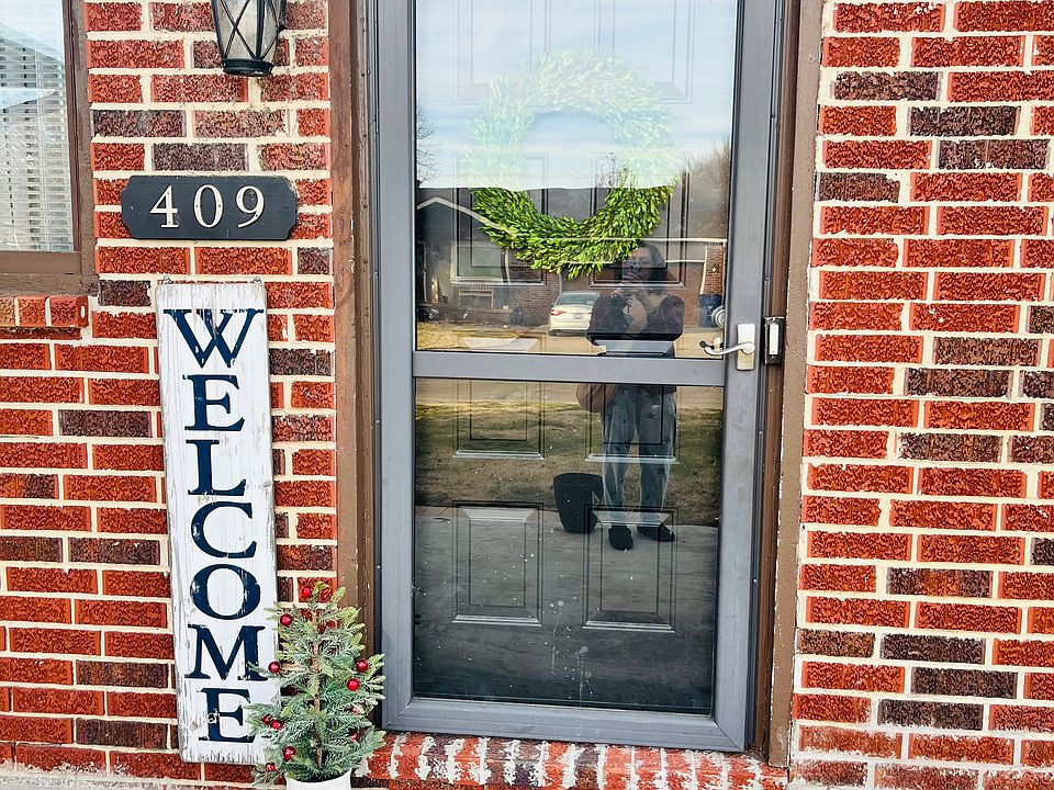 1st image of 409 E Harvest Ln #409