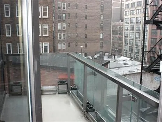 Rented by R New York | media 48