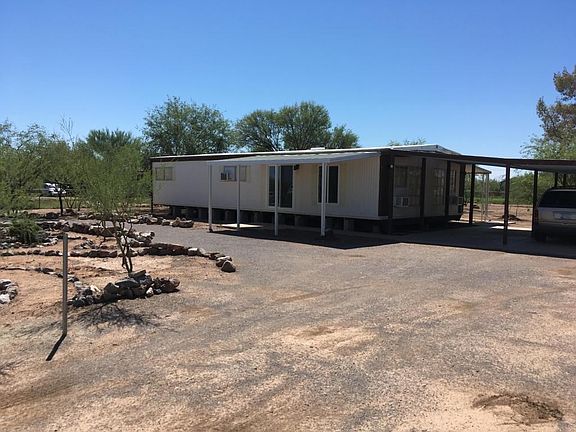 3rd image of 17561 W Redrock Ln