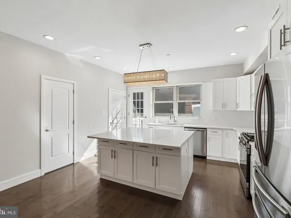 4774 Pechin St, Philadelphia, PA 19128