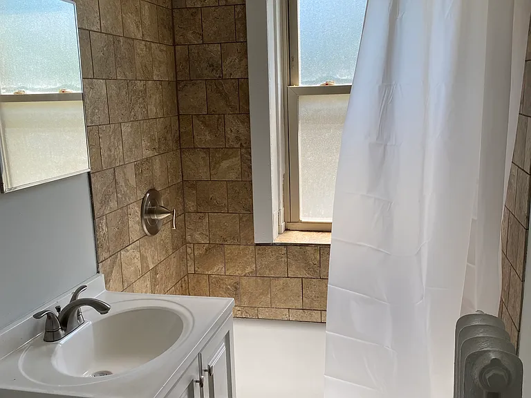 939 S Elmwood Ave #2 — Photo 13