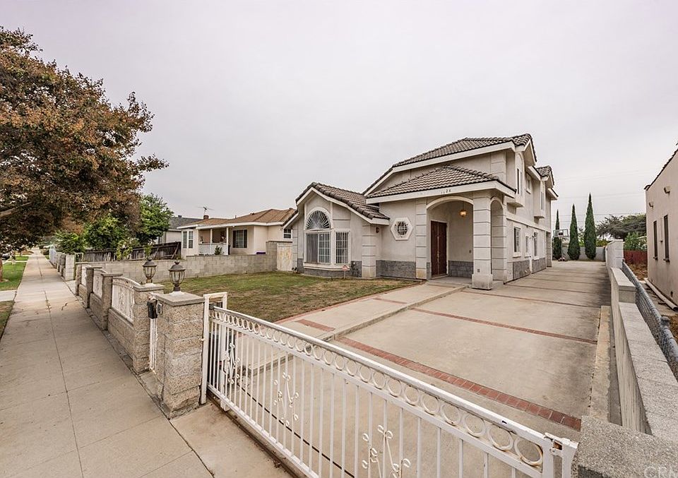 1st image of 1128 Palm Ave