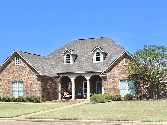 3rd image of 1029 Scarlett Dr