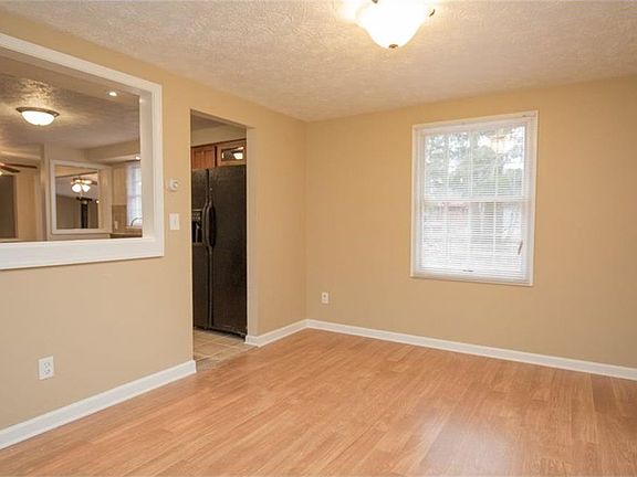 5th image of 2290 Birch Trace Dr
