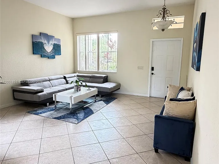 1006 Sunflower Cir — Photo 10