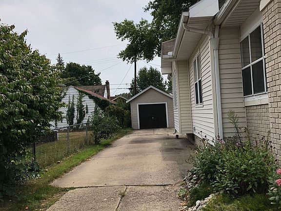 Private driveway