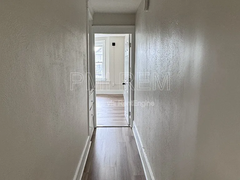 470 Sumner St #2 — Photo 16