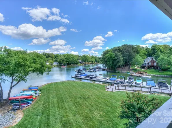 107 Pier 33 Dr #103, Mooresville, NC 28117