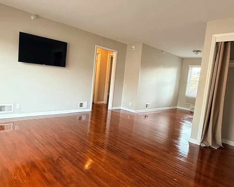 4825 Ames Ave #1