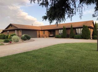 411 W Stones Hill Rd, Ligonier, IN 46767