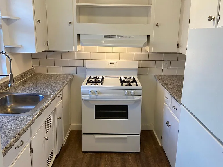 745 Mineola Ave #5 — Photo 16
