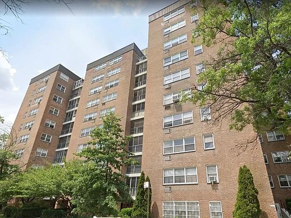 3rd image of 9059 56th Ave APT 9D